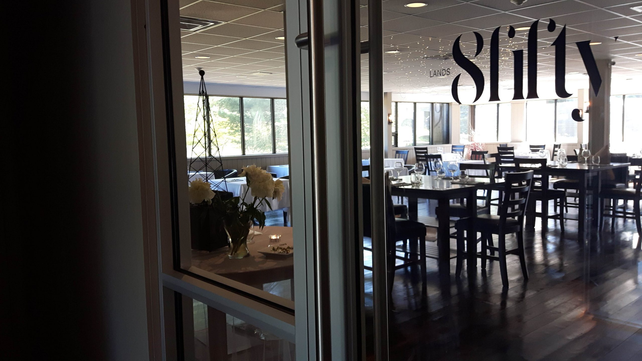 A photo of one of the delicious restaurants in Ontario Canada.